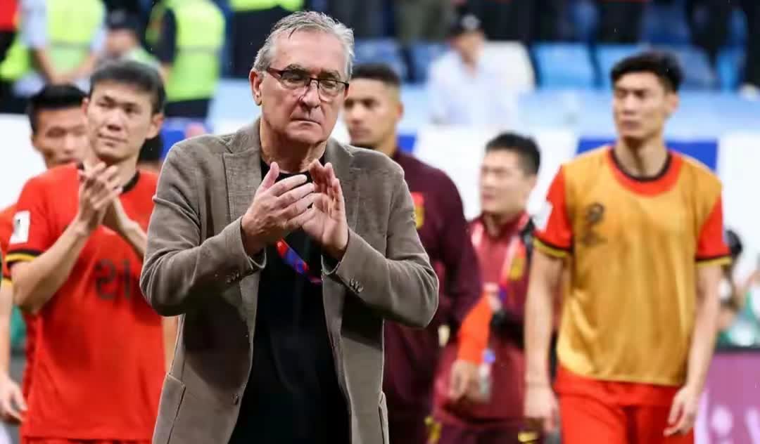 欧洲杯队主教练发声，誓言带队登顶