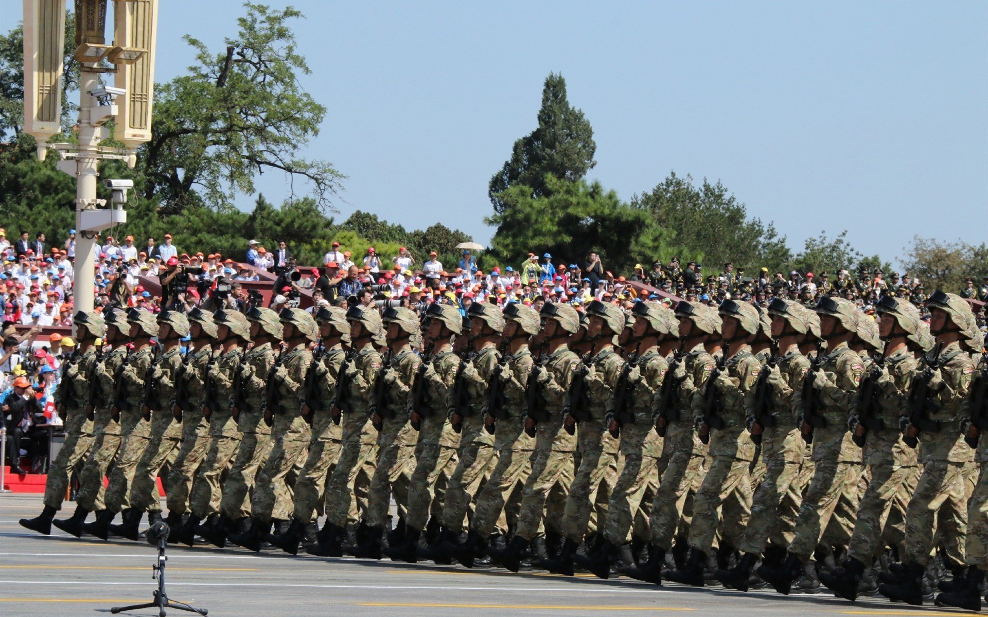 足球魔方的三面,李刚仁的星光、比利时战车的齿轮与阿森纳的拼图