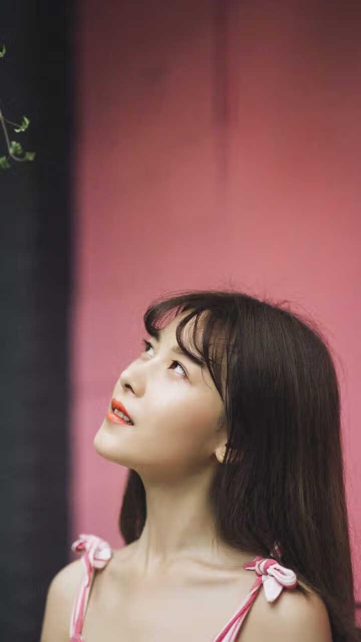 莱万天降神兵!桑巴军团正面击碎美利坚神话,足球王权在镁光灯下加冕