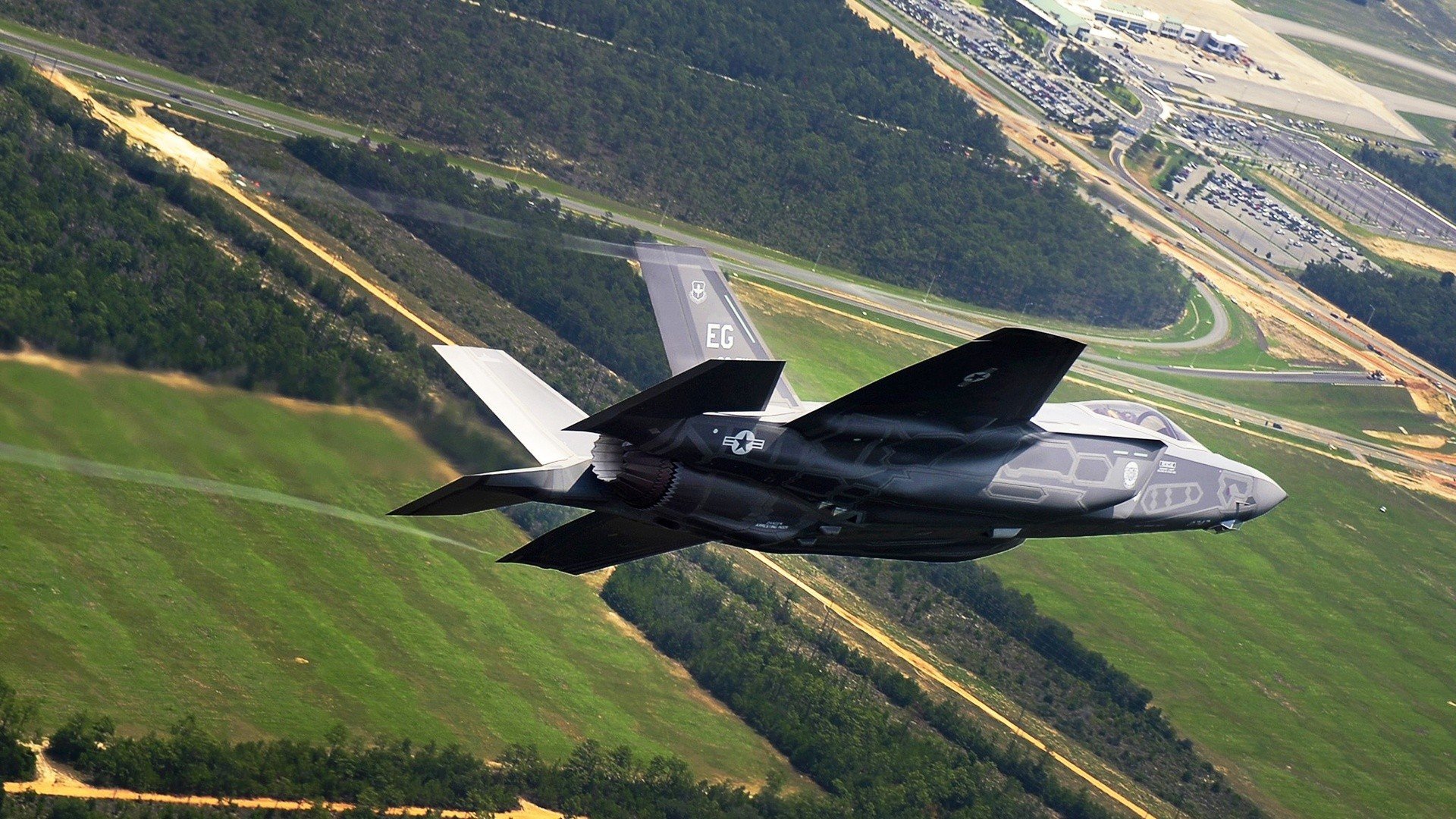 绞肉机与手术刀，坎特持续制造杀伤，哥伦比亚如何用团队切割拜仁巨舰