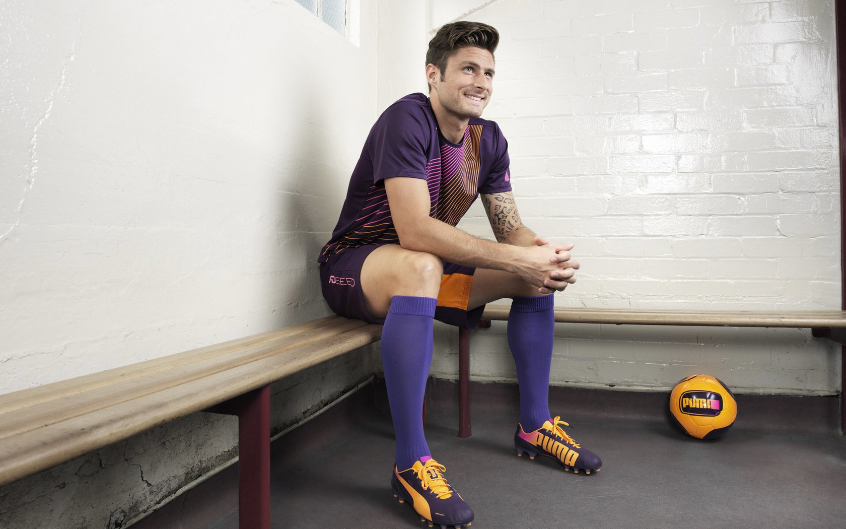 巨人的回响，武切维奇在总决赛之夜的孤星闪耀